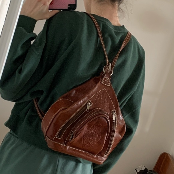 SOLD Gorgeous Handmade Leather Backpack - Picture 7 of 7